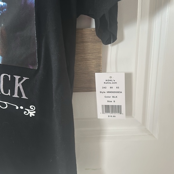 NWT- Wednesday T-Shirt - Picture 4 of 4